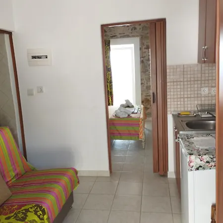 Elli Villa *